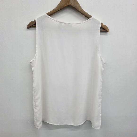 Chico's Womens S White Sleeveless Blouse Layered Hem Tank Top Office Workwear - Picture 4 of 13